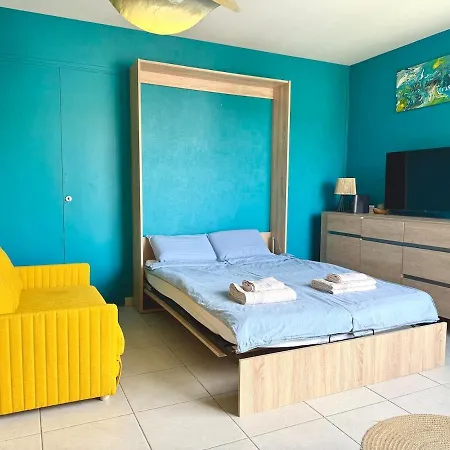 Apartment Juan-les-pins Beachside 1br Apartment, Air Conditioned, Parking Place