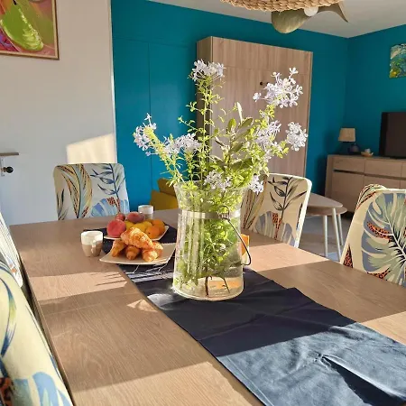 Juan-les-pins Beachside 1br Apartment, Air Conditioned, Parking Place * アンティーブ